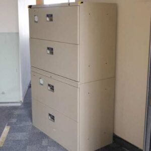 带 4 个悬挂式文件抽屉的钢制文件柜_M4X8K3DMQF