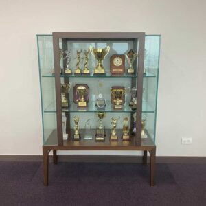 三层玻璃展示柜，木框