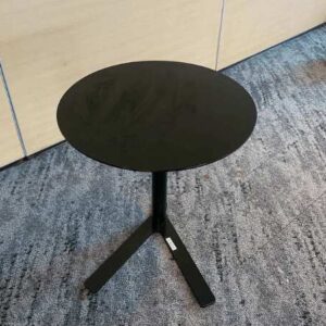 黑色边桌，45 厘米