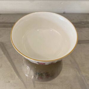 粉色玫瑰图案金色镶边陶瓷马克杯，优质陶瓷品牌。