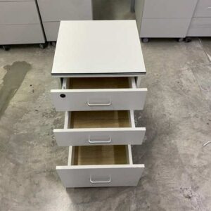 白色三抽屉移动柜