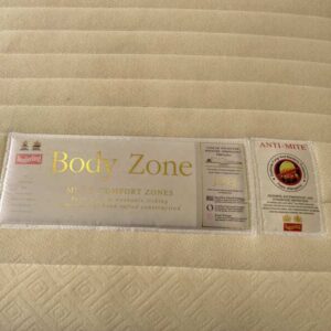SLUMBERLAND 出品的 3.5 英尺 Body Zone 床垫。