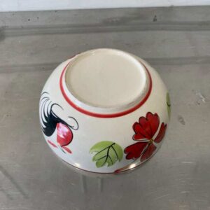 8英寸陶瓷碗，带有公鸡标志，红色碗沿。