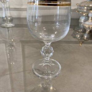 铂金酒杯