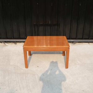 中心桌，柚木框架，酒店工作，矮桌，接待桌，柚木框架_ZEP5QLP8RR