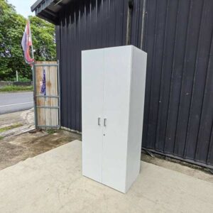 白色双门柜 **全新，未使用**