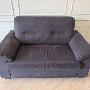 IKEA 2 人梳化，深灰色布料座椅，現代風格。
